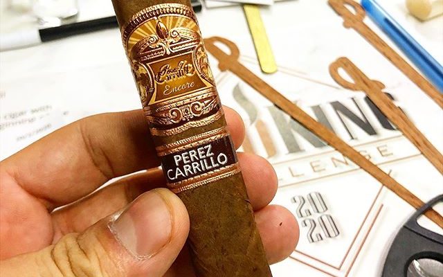 Esta maravilha foi o charuto do ano de 2018 pela revista “Cigar Aficionado” : E.P. Carrilo Encore Majestic